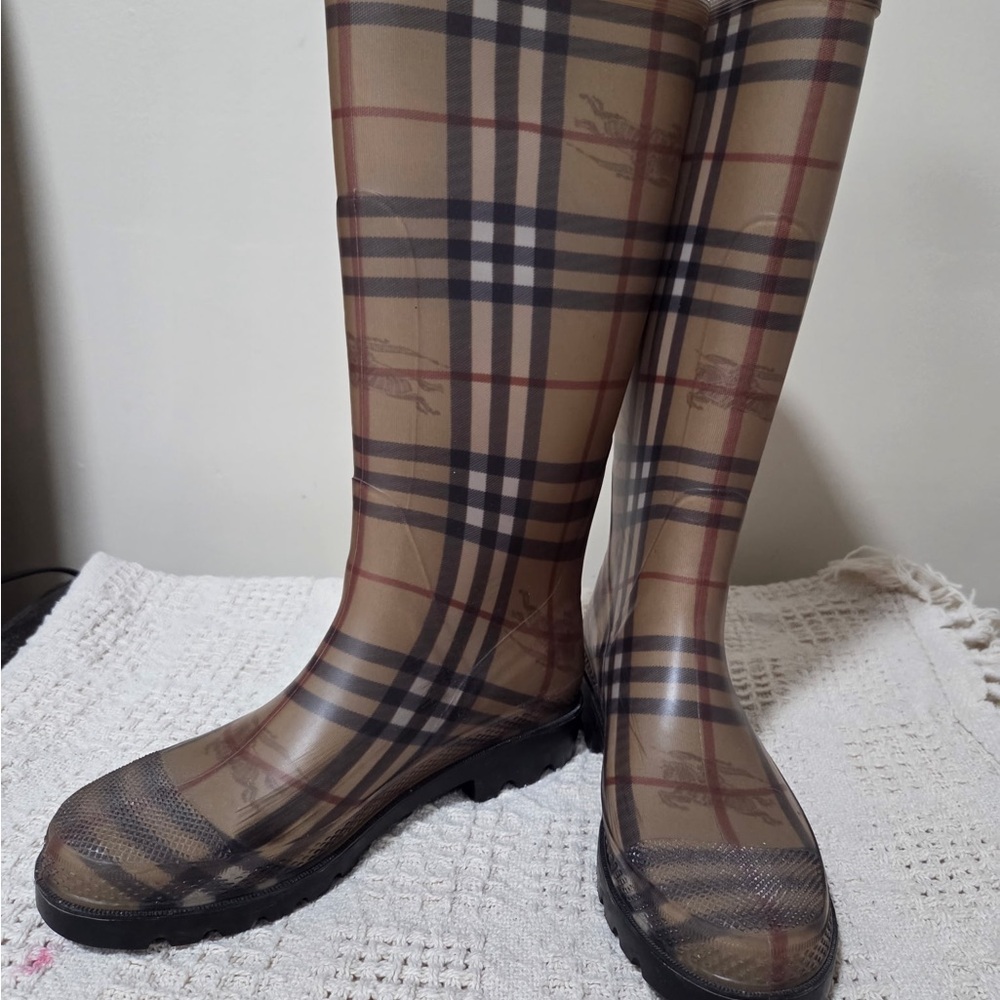 Burberry Plaid Winter Rain Boots - Tan and Black